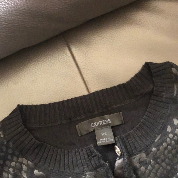 Express Button Down Top - Picture 3 of 4